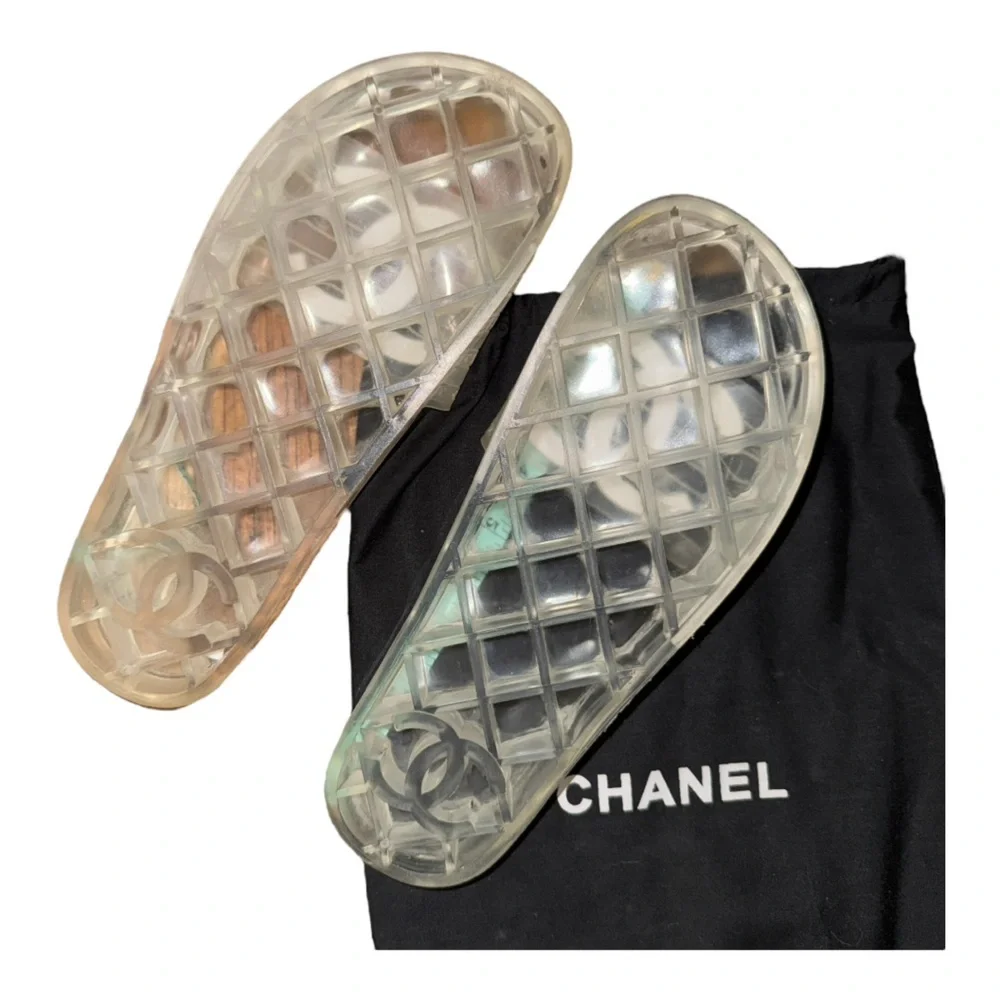 CHANEL classic jelly